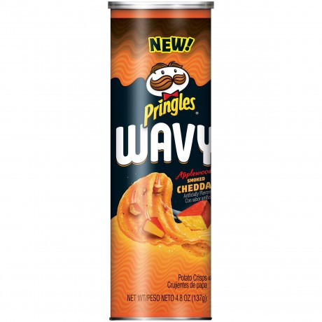 Pringles Wavy Applewood Smoked Cheddar